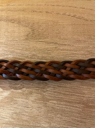 Pulsera de cuero trenzado