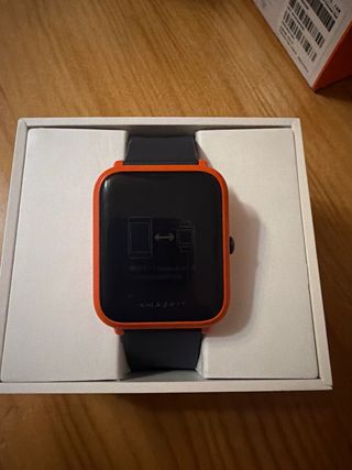 Reloj Amazfit Negro y Naranja