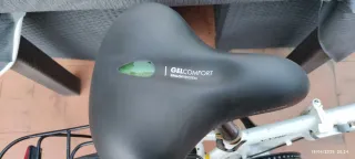 Bicicleta plegable Dahon blanca