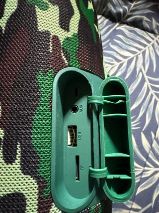 Altavoz JBL Camuflaje