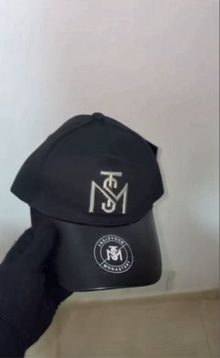 Variación de marcas y estilos de gorras originales