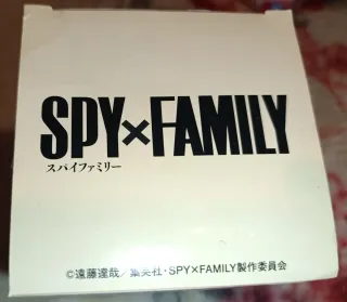 Figura Spy x Family Anya & Bond + accesorios