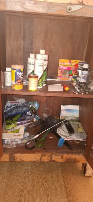 Acuario 240L con mueble y accesorios