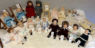 Lotto di bambole in porcellana antiche