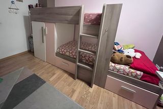 Cama tren con armario y cajones