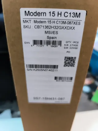 Nuovo laptop MSI Modern i7 32GB 1TB