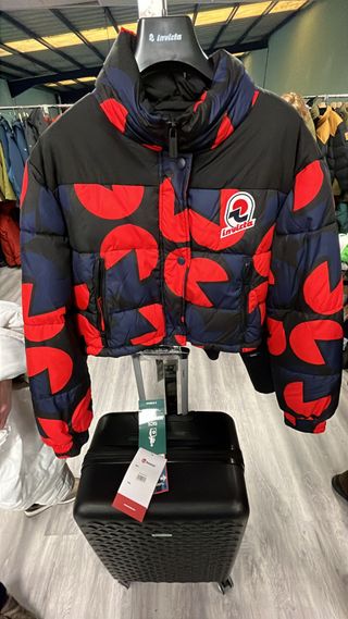 Chaqueta Invicta Pac-Man Mujer