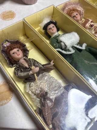 Collezione di 5 Bambole in Porcellana Vintage