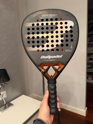 Pala Bullpadel Vertex 04