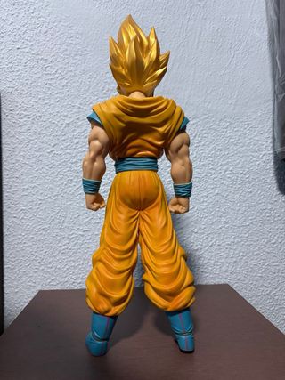 Figura Goku Super Saiyan