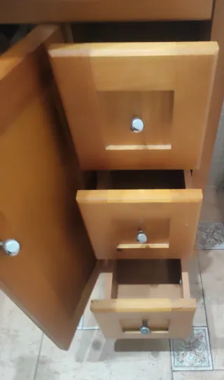 Mueble de baño madera y porcelana