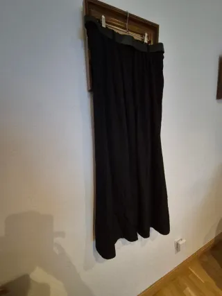 Conjunto chaleco y pantalón negro 44/48 por 17 eur