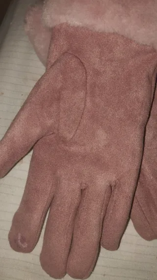Guantes de pelo rosa