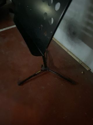 Atril negro para música