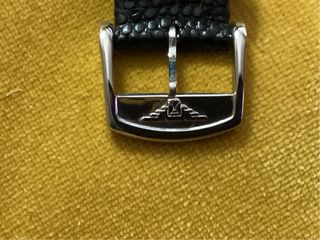 CORREA DE RELOJ DE PIEL NEGRA