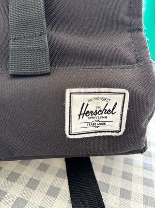 Mochila Herschel Negra y Marrón