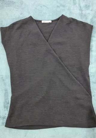 Blusa Zara cruzada negra Talla S