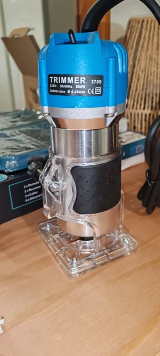 Fresadora Trimmer 3709 800W