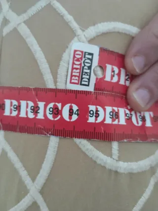 Traje de flamenca beige con círculos blancos