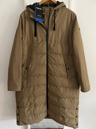Abrigo Tanta impermeable beige nuevo