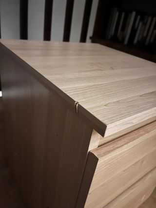 Mesita de noche de madera