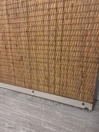 Cabecero de ratán beige y marrón