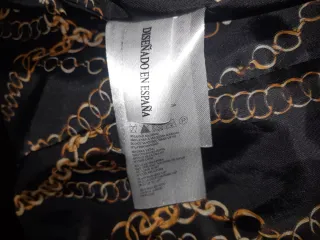 Abrigo negro señora elegante