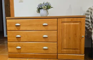 Mueble 3 cajones y armario madera