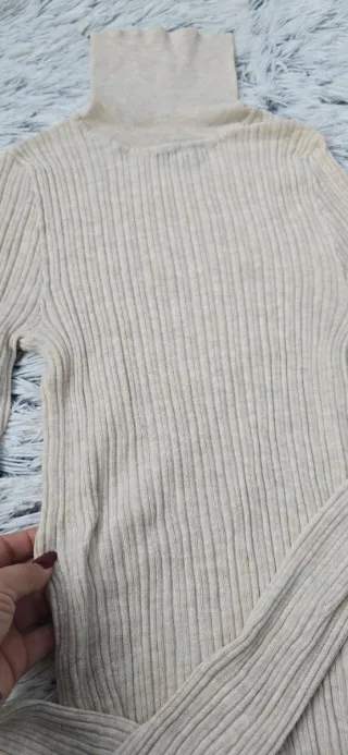 Lote CamisetaManga Larga y Gorro de Asos