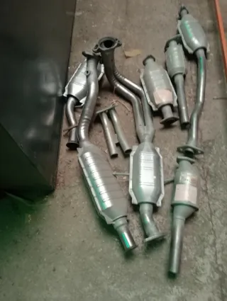Lote Tubos Escape y Catalizadores Coche