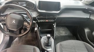 Peugeot 208 2022