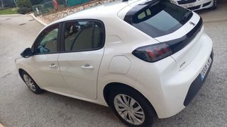 Peugeot 208 2022