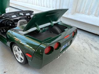 Chevrolet Corvette 1998 Bburago 1:18 Burago