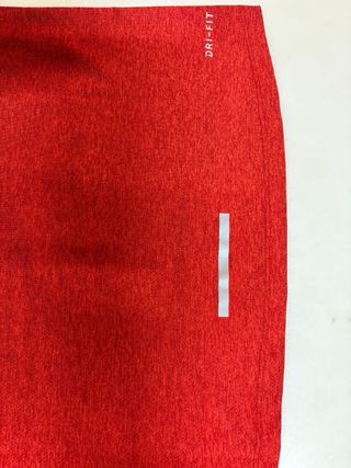 Camiseta deportiva Nike hombre roja