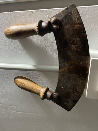 Tajaderas antiguas de madera y metal