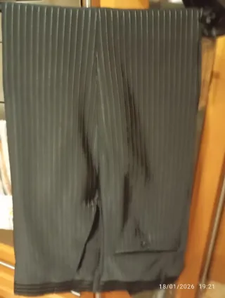 Traje de vestir rayas verticales Talla 40- 42 M/L