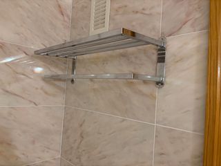 Estantería doble baño metal y mármol