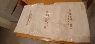 25 euro ..1 pezzo. grembiuli
