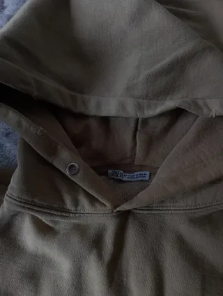 Sudadera beige y marrón