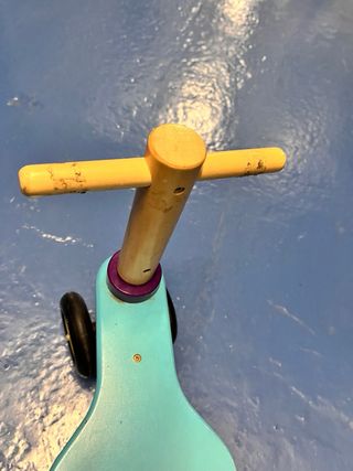 Triciclo de madera para niños