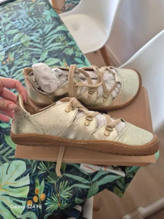 Sandalias barefoot Samba the Bamba doradas