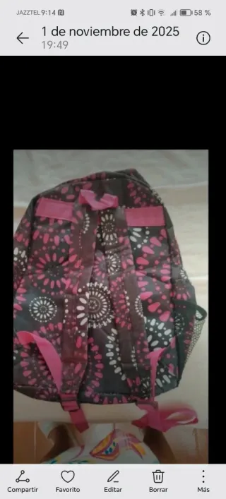 Mochila con estampado floral