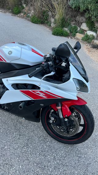 Yamaha R6 600cc Sport 2012