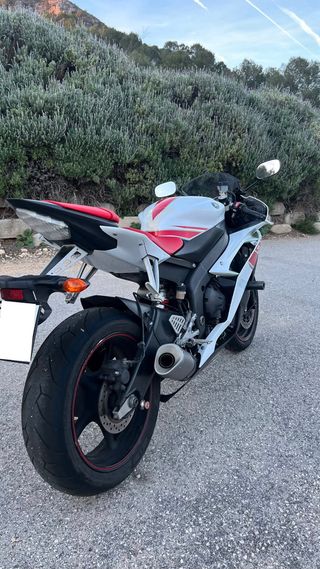Yamaha R6 600cc Sport 2012