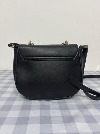 Borsetta Terranova nera con catena dorata