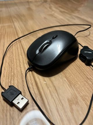 Ratón Trust USB con cable retráctil
