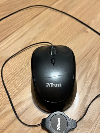 Ratón Trust USB con cable retráctil