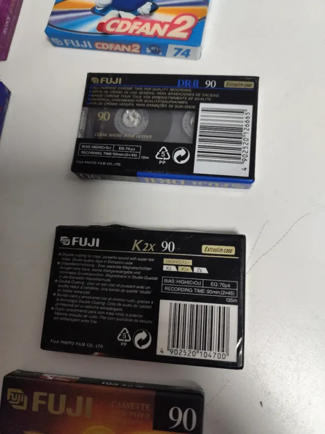 Lote variado de 28 Cassettes Vírgenes Chrome