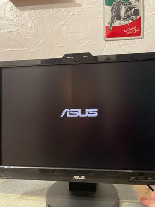 Monitor Asus con Webcam Integrada