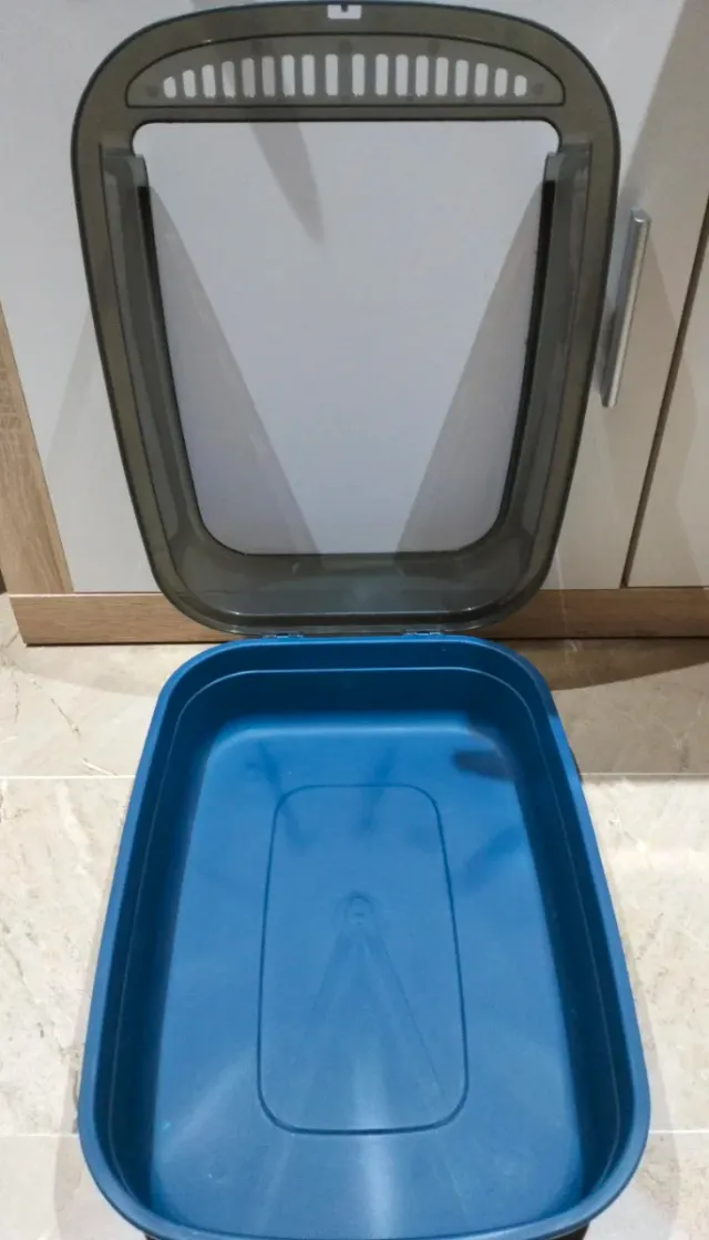 Arenero para gatos con pala